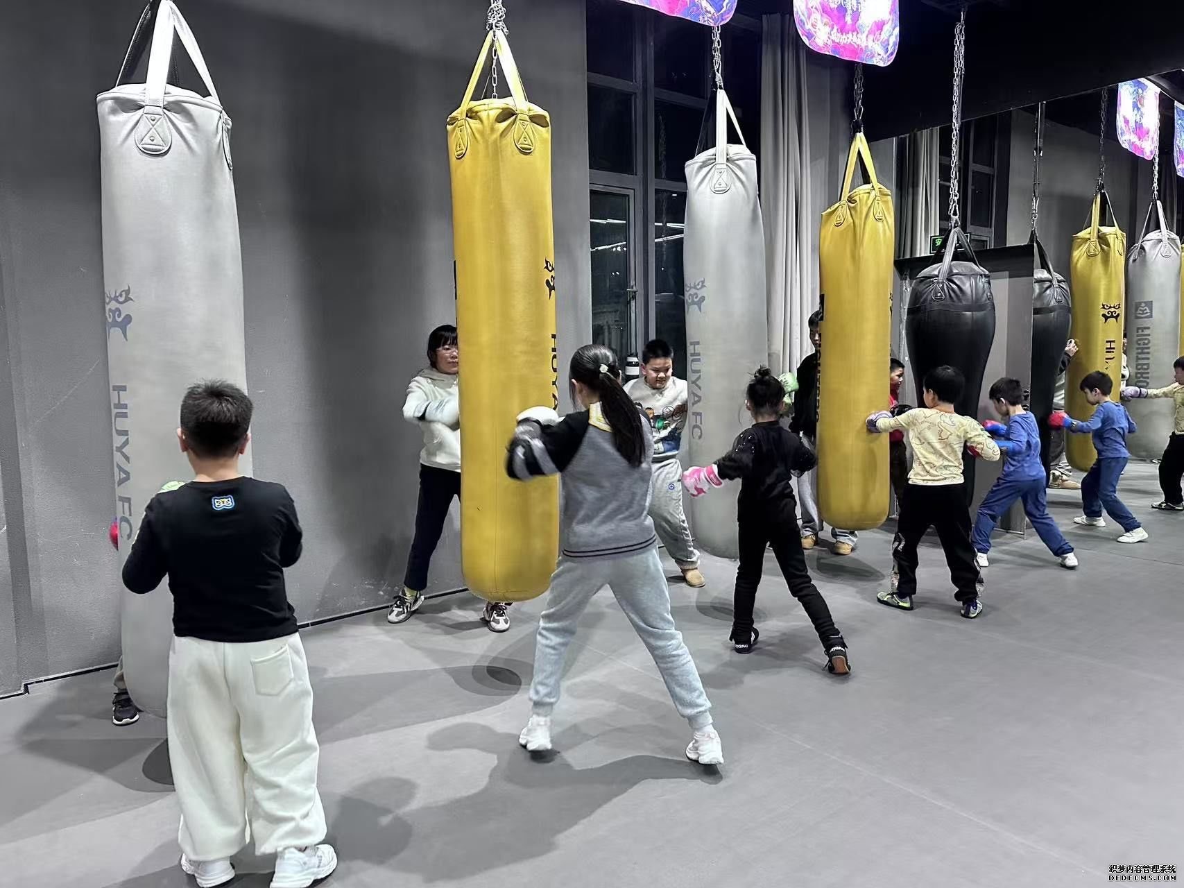 成都世运会比赛项目科普 泰拳：刚猛中见礼仪搏击中显武德